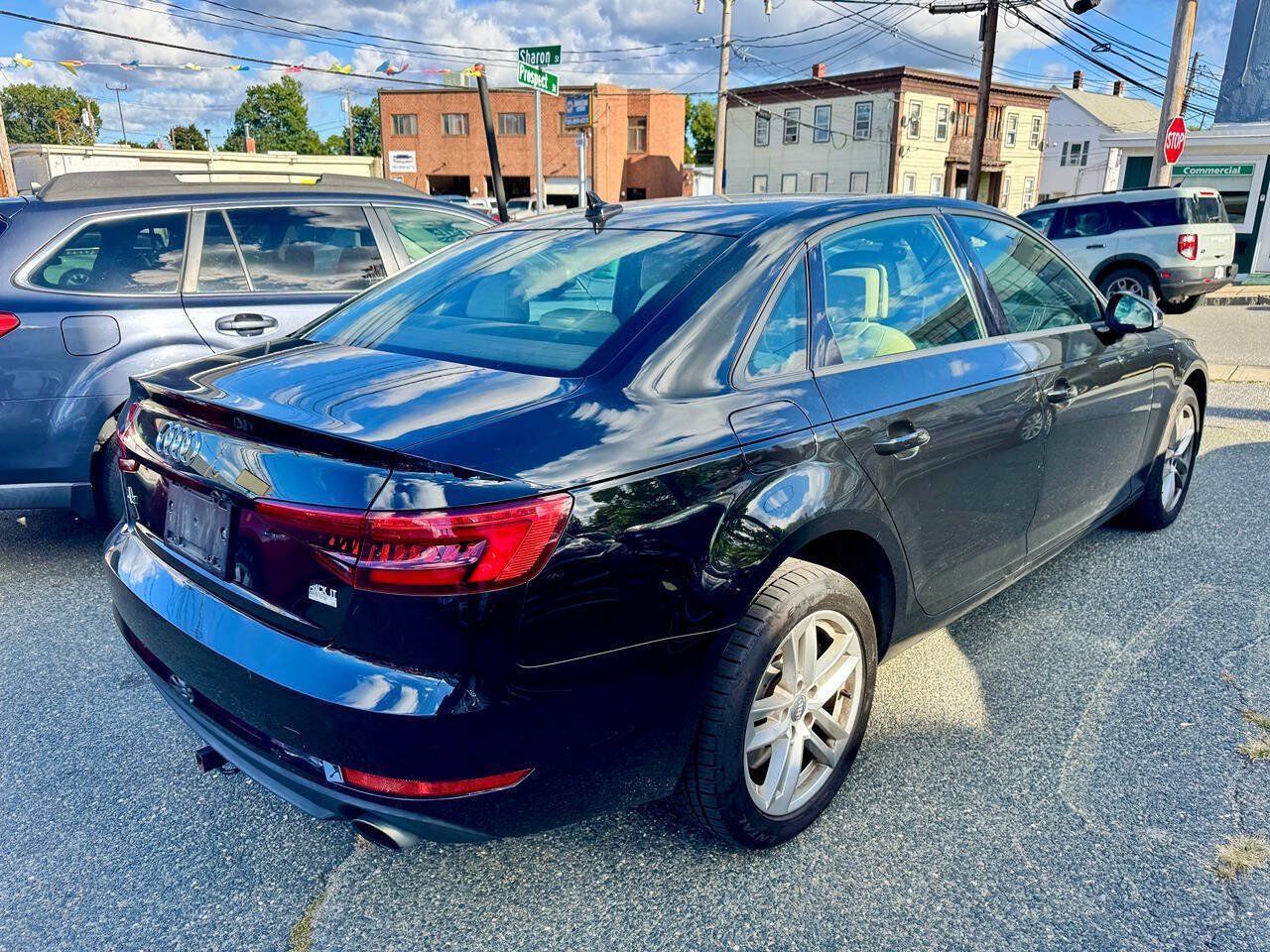 Used 2017 Audi A4 2.0T Premium FWD image 9