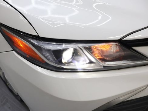 Used 2021 Toyota Camry LE FWD image 28