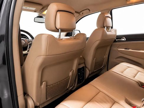 Used 2015 Jeep Grand Cherokee Limited AWD/4WD image 13
