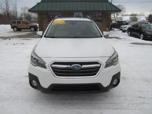 Used 2019 Subaru Outback 2.5i Limited image 3