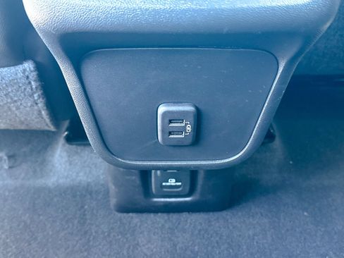 Certified 2023 Chevrolet Equinox RS w/ RS Leather Package AWD/4WD image 24