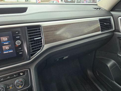 Used 2018 Volkswagen Atlas SE image 49