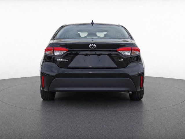 Used 2025 Toyota Corolla LE FWD image 7