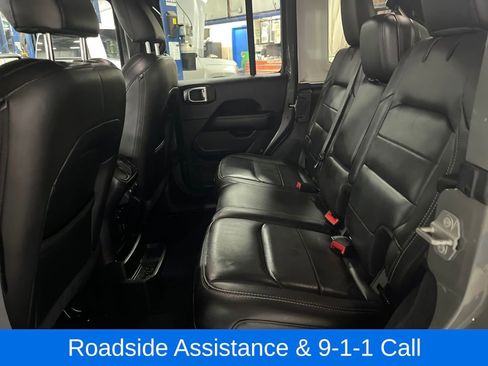 Used 2018 Jeep Wrangler Unlimited Sahara w/ Dual Top Group image 31
