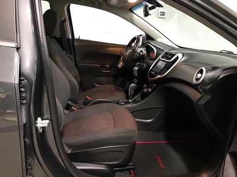 Used 2017 Chevrolet Sonic LT FWD image 13
