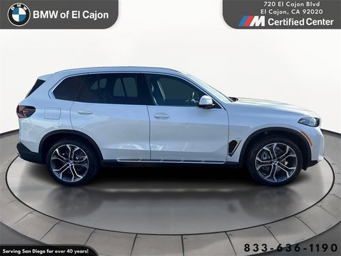 New 2026 BMW X5 sDrive40i image 4