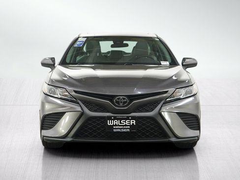 Used 2019 Toyota Camry SE FWD image 8
