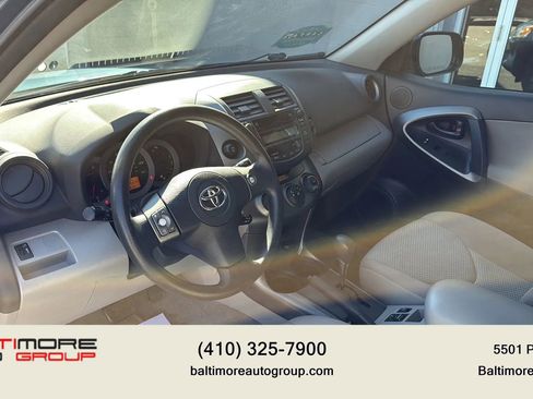 Used 2011 Toyota RAV4 4WD image 8