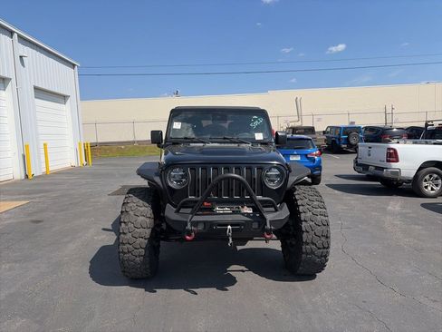 Used 2019 Jeep Wrangler Unlimited Rubicon image 2