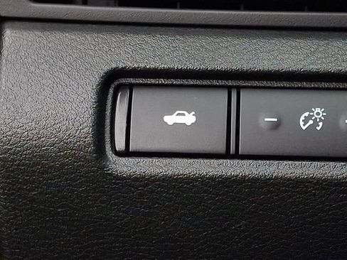 Used 2024 Nissan Altima 2.5 SV image 24