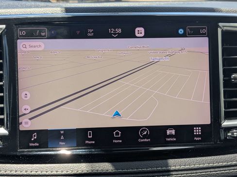 Used 2023 Chrysler Pacifica Limited FWD image 27