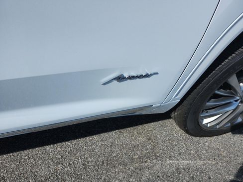 New 2026 Buick Enclave Avenir w/ Super Cruise Package image 5