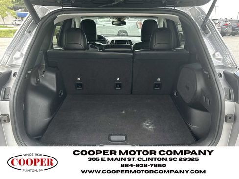 Used 2021 Jeep Cherokee Limited image 19