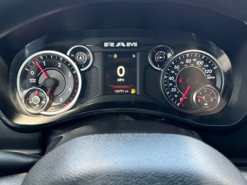 Used 2022 RAM 3500 Tradesman w/ Chrome Appearance Group AWD/4WD image 20