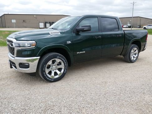 New 2026 RAM 1500 Big Horn AWD/4WD image 8