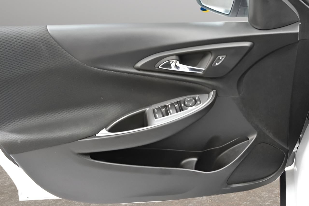 Used 2024 Chevrolet Malibu LT FWD image 12