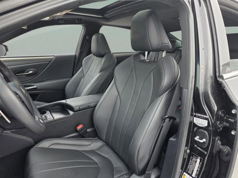 Certified 2024 Lexus ES 350 F Sport image 12