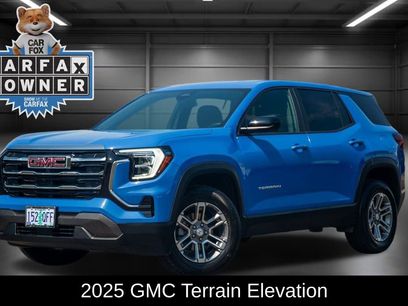 Used 2025 GMC Terrain Elevation