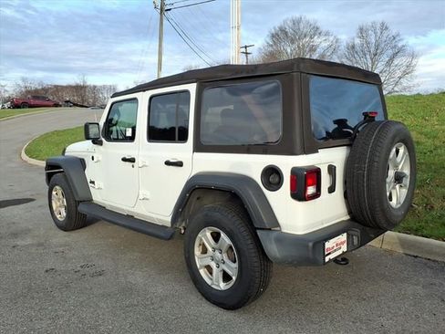 Used 2022 Jeep Wrangler Unlimited Sport S image 9