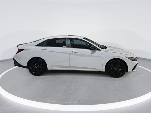 New 2026 Hyundai Elantra SEL Sport Premium FWD image 4