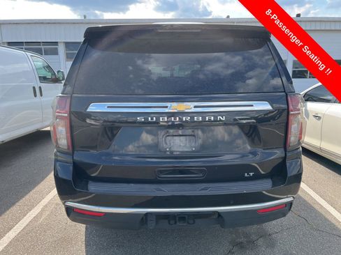Used 2022 Chevrolet Suburban LT AWD/4WD image 5