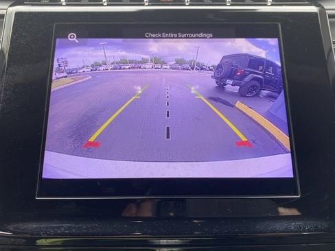 Used 2021 Jeep Grand Cherokee L Laredo image 20