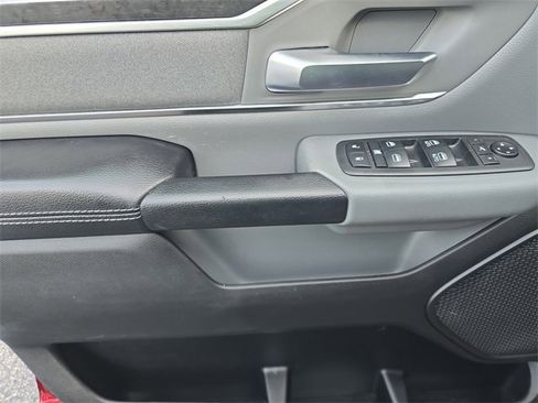 Used 2019 RAM 1500 Big Horn image 13