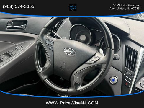 Used 2011 Hyundai Sonata SE w/ Navigation & Sunroof Pkg 4 image 11