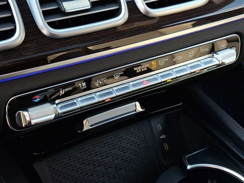 Certified 2025 Mercedes-Benz GLE 350 GLE 350 image 16