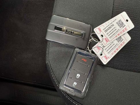 New 2025 Jeep Grand Cherokee L Laredo w/ Trailer Tow Package image 30