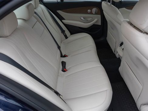 Certified 2021 Mercedes-Benz E 350 4MATIC Sedan w/ Premium Package image 19