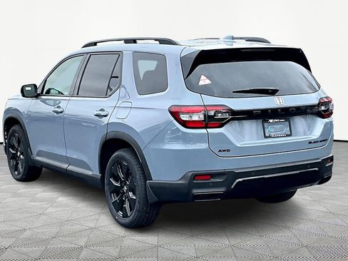 New 2026 Honda Pilot Black Edition image 4