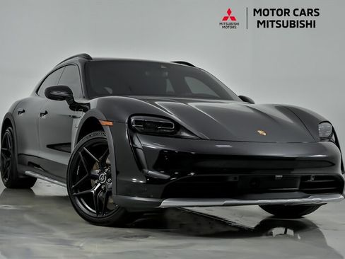 Used 2022 Porsche Taycan 4 Cross Turismo w/ Premium Package AWD/4WD image 1