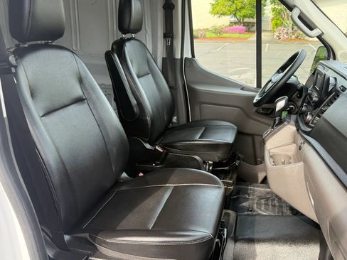 Used 2022 Ford Transit 250 Medium Roof RWD image 16
