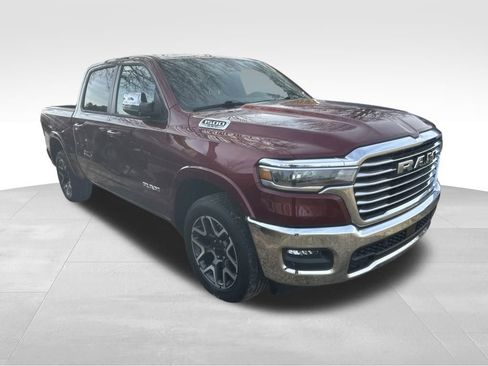 Used 2025 RAM 1500 Laramie image 3