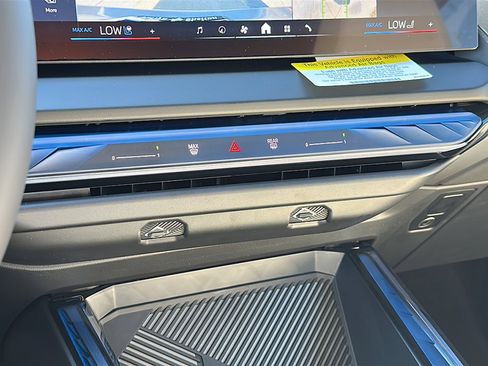 New 2026 BMW X3 xDrive30 w/ Premium Package image 24