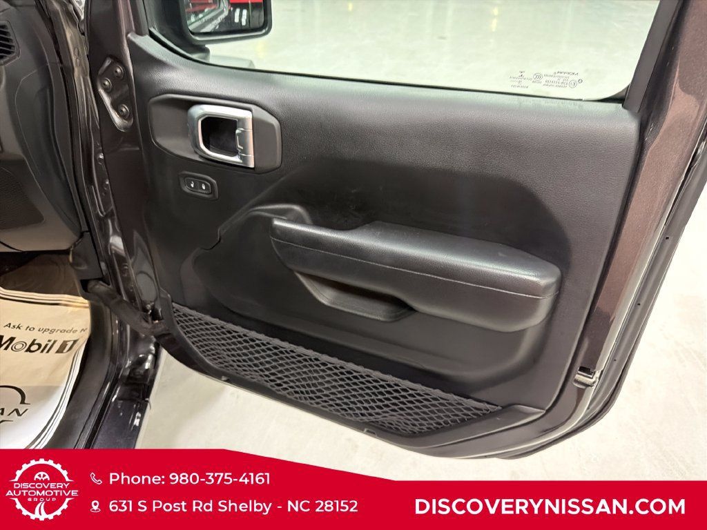 Used 2019 Jeep Wrangler Unlimited Sport S AWD/4WD image 34