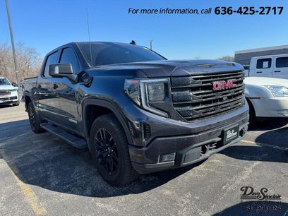 Used 2022 GMC Sierra 1500 Elevation w/ Elevation Premium Package