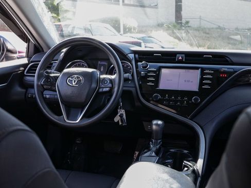 Used 2019 Toyota Camry LE FWD image 22