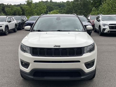 Used 2019 Jeep Compass Latitude AWD/4WD image 5