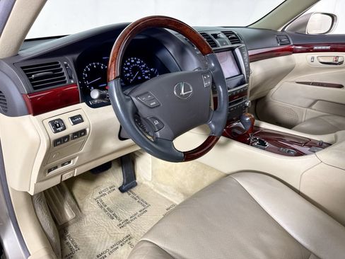 Used 2012 Lexus LS 460 image 10