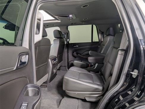 Used 2020 GMC Yukon SLT w/ Premium Edition image 24