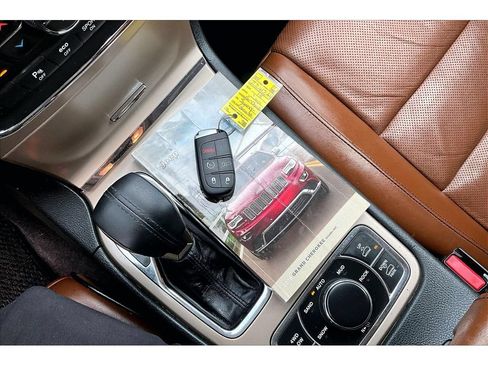 Used 2016 Jeep Grand Cherokee Summit AWD/4WD image 57