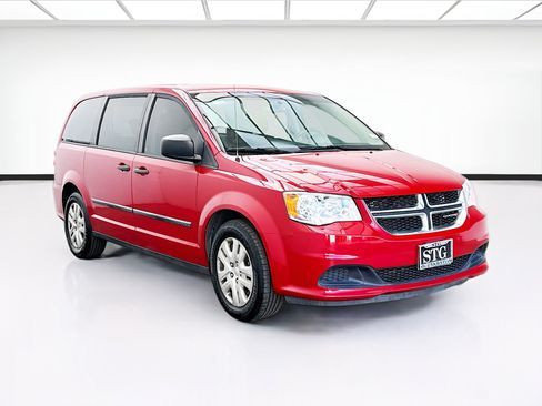 Used 2016 Dodge Grand Caravan American Value Package w/ UConnect Hands-Free Group FWD image 3