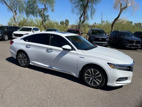 Used 2019 Honda Accord Touring image 6