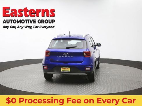 Used 2024 Hyundai Venue SEL FWD image 37