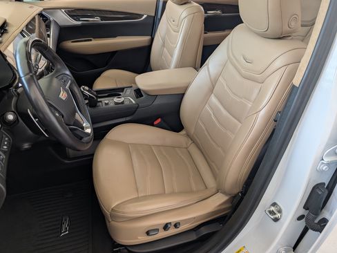 Used 2024 Cadillac XT6 Sport w/ Platinum Package AWD/4WD image 17