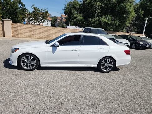 Used 2014 Mercedes-Benz E 350 E 350 image 2