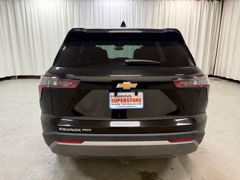 Used 2025 Chevrolet Equinox LT AWD/4WD image 6