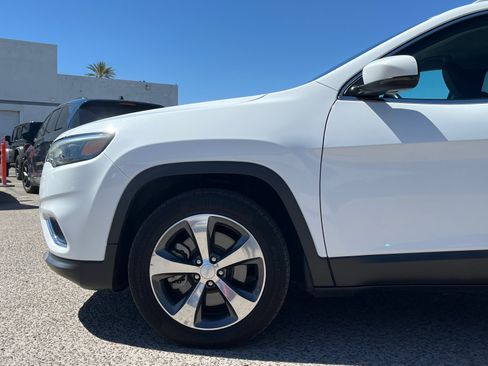 Used 2020 Jeep Cherokee Limited FWD image 10